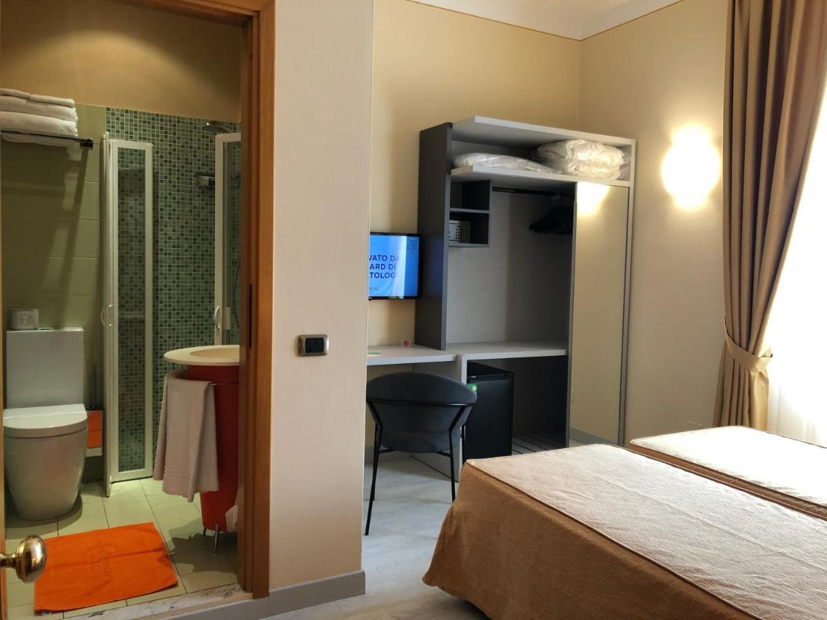 Hotel Tirrenia Viareggio Esterno foto