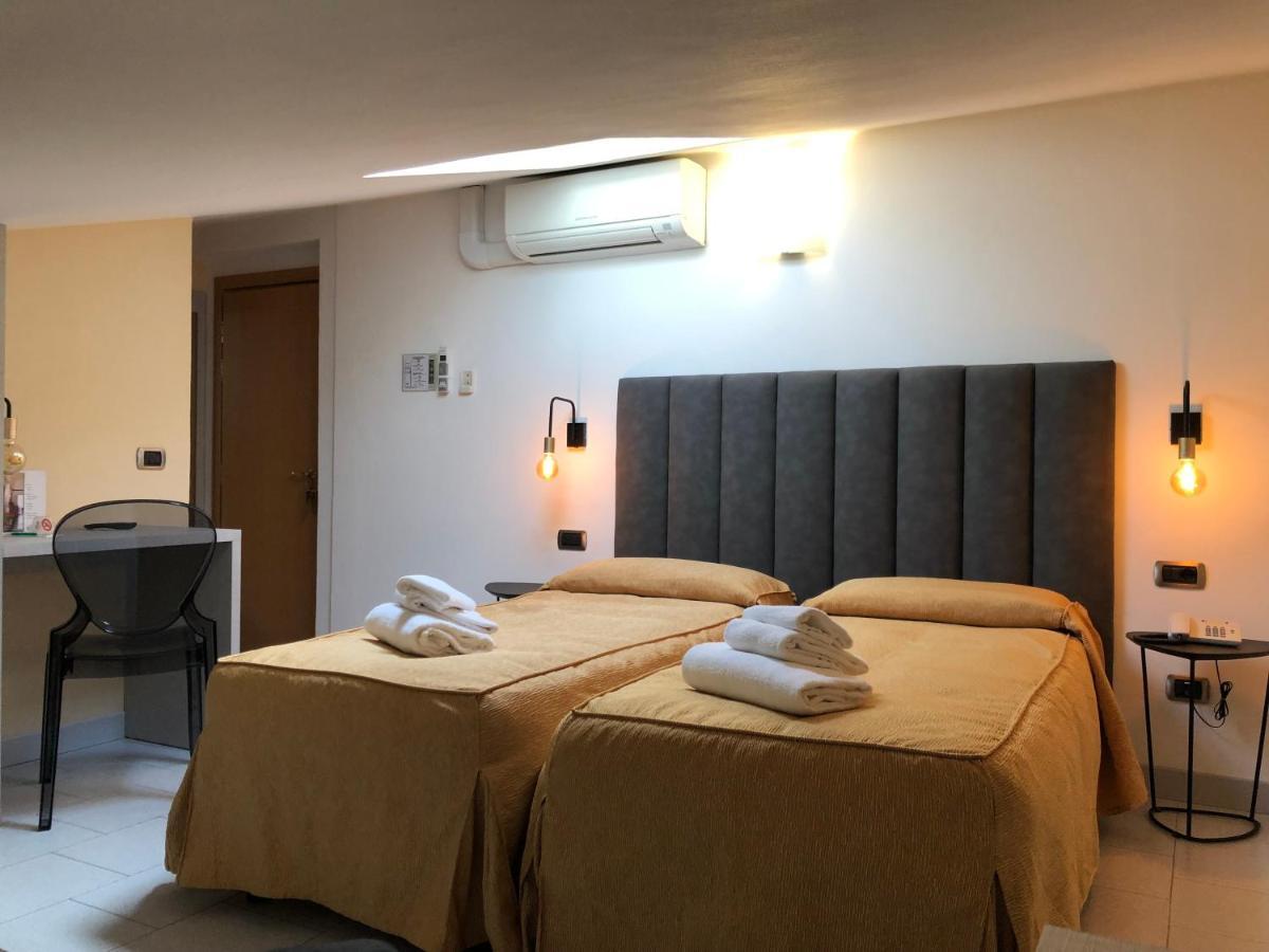 Hotel Tirrenia Viareggio Esterno foto