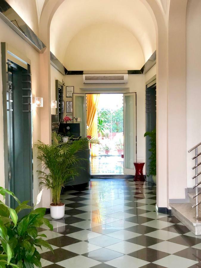 Hotel Tirrenia Viareggio Esterno foto