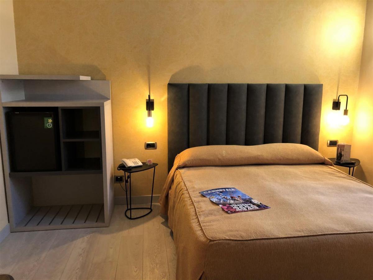Hotel Tirrenia Viareggio Esterno foto